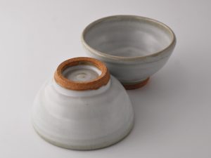 ISEGAHAMA Weiße Schalen (Klein)