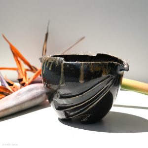 Baba Takashi Kuro-Bizen Pourer with flower