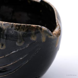 Baba Takashi Kuro-Bizen Pourer Beak detail