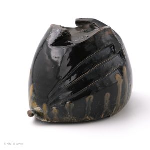 Baba Takashi Kuro-Bizen Pourer upside down view