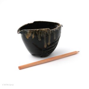 Baba Takashi Kuro-Bizen Pourer scale