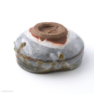 KSC121003 Baba Takashi Shino Bowl A bottom full view