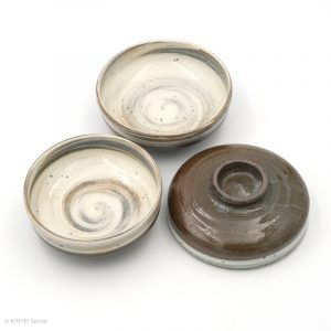 Ryuta Gama Nakazato Kenta Hakeme small bowl 3 bowls view Karatsu, Japan KINTEI Sense