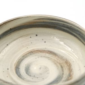 Ryuta Gama Nakazato Kenta Hakeme small bowl inside detail Karatsu, Japan KINTEI Sense