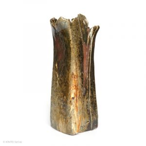 Rupert Grottenthaler Viereckige Vase Ascheglasur Holzbrand Hintere Seite Rechts KINTEI Sense Japanische Keramik