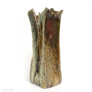 Rupert Grottenthaler Viereckige Vase Ascheglasur Holzbrand Vordere Seite links KINTEI Sense Japanische Keramik