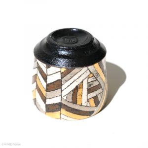 Ito Chiho Seto Keramik, Japan Kirameki Sake Becher mit Edelmetallapplikationen Profil Boden