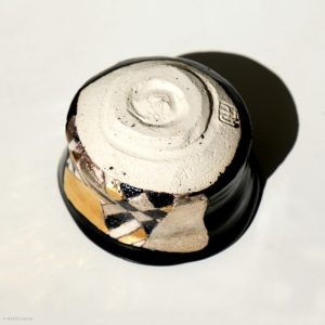 Ito Chiho Seto Keramik, Japan Kirameki Sake Schale mit Edelmetallapplikationen Boden