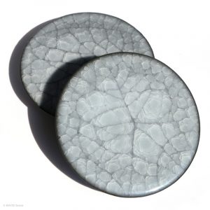 KSC141015 KŌBŌ DAIDAI Seladon Hoher Teller Suzuki Takashi, Nebukawa KINTEI Sense, Keramik, Japan 2 Teller übereinander