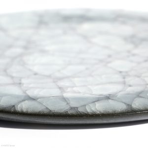 KSC141017 KŌBŌ DAIDAI Seladon Flacher Teller Suzuki Takashi, Nebukawa KINTEI Sense, Keramik, Japan Flacher Teller Profil Detail