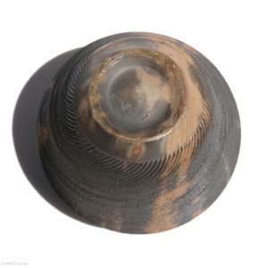 KSC161013 ISHIDA Kazuya Hidasuki Schale KINTEI Sense Bizen Japan Vollansicht Boden