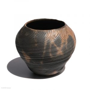 KSC161013 ISHIDA Kazuya Hidasuki Schale KINTEI Sense Bizen Japan Vollansicht hinten