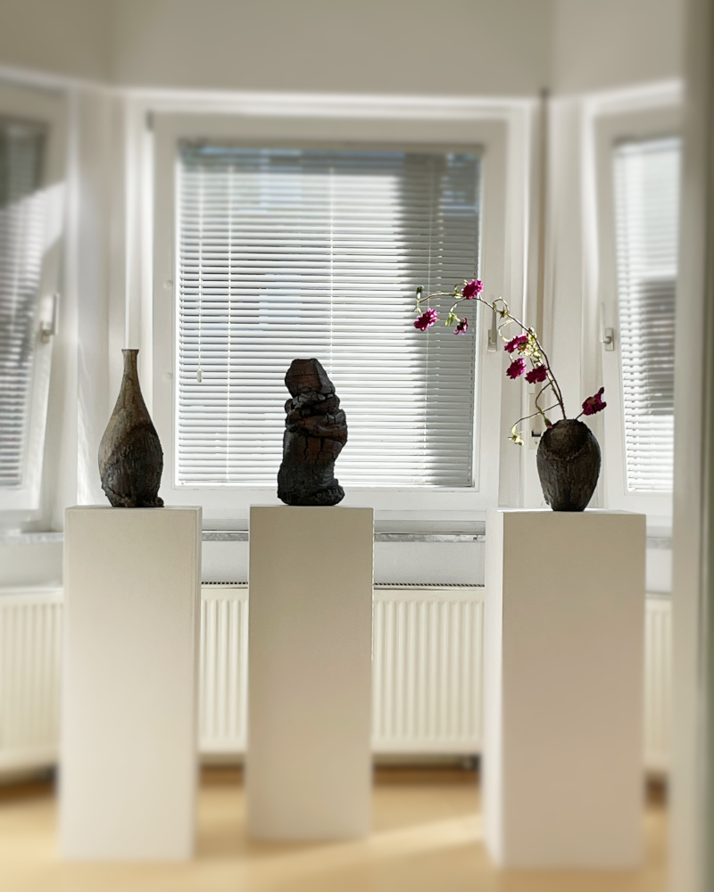 Bayern x Japan Ausstellung Info - Upcoming product releases Benedikt Hipp, Rupert Grottenthaler, Jochen Rüth Holzbrand Keramik aus Bayern im Wabi-Sabi Stil