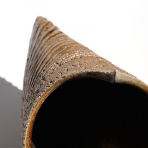 KSC351014 Ishida Kazuya Raho Skulptur Bizen Keramik KINTEI Sense Unglasiertes Gefäß Spitze hinten