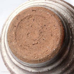 KSC351015 Ishida Kazuya Runde Raho Vase KINTEI Sense Bizen Keramik Anagama Holzbrand Unglasierte Vase Detail Fuß