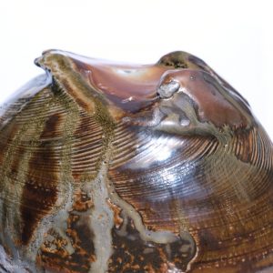 KSC351017 Ishida Kazuya Raho Vase mit Ascheanflug KINTEI Sense Japanische Keramik Bizen Keramik Yakishime Fuß Detail