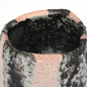 HAYASHI Yuka KINTEI Sense Galerie Shino Keramik Japan Mino Teekeramik Teezeremonie Matcha-schale Chawan Matcha Rosa und graue Schale Mund Detail