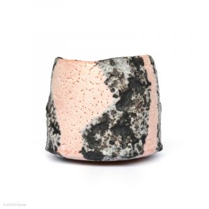 HAYASHI Yuka KINTEI Sense Galerie Shino Keramik Japan Mino Teekeramik Teezeremonie Matcha-schale Chawan Matcha Rosa und graue Schale Vorderansicht