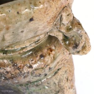 Tanimoto Takashi Mita Gama Iga Japan KINTEI Sense Keramik Kunst Handwerkskunst Kunsthandwerk Teekeramik Teezeremonie Holzbrand Anagama Iga Hanaire mit Ohren Ikebana Vase Tokoma Vase Ohren Detail von oben