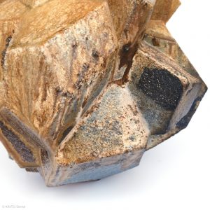 KINTEI Sense TAO Akira, Shigaraki, Japan Sitting Objet, Objekt, Vase, Skulptur Holzbrand, Ascheanflug, geometrische Form Koge Boden