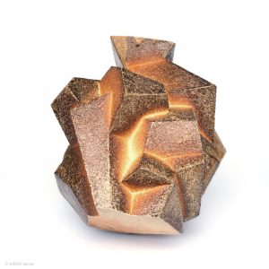 KINTEI Sense TAO Akira, Shigaraki, Japan Sitting Objet, Objekt, Vase, Skulptur Holzbrand, Ascheanflug, geometrische Form Boden und Yohen