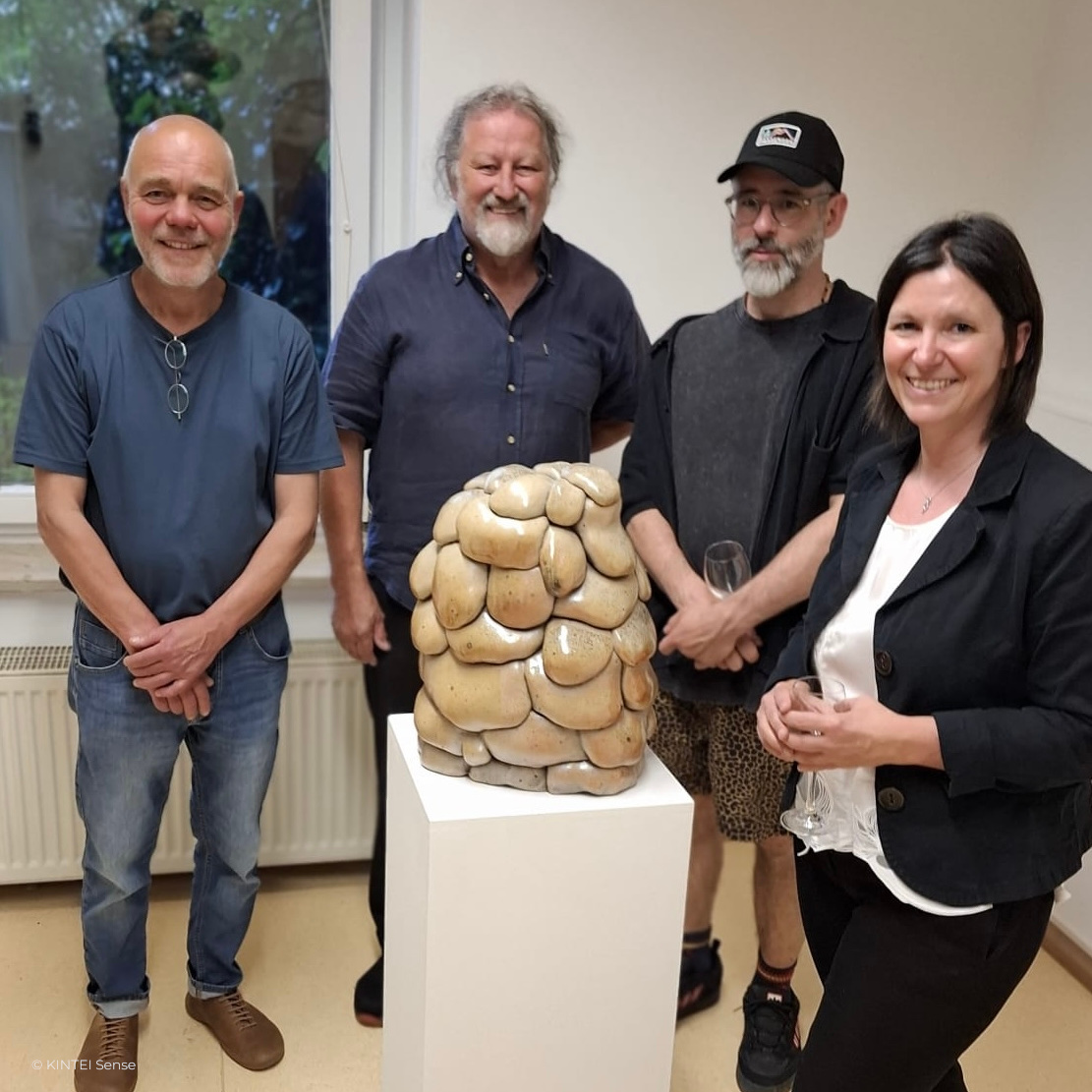 Ausstellung Form Materie Feuer Japan und Bayern im Dialog München KINTEI Sense Galerie Keramik Japan Bayern Benedikt Hipp Rupert Grottenthaler Jochen Rüth