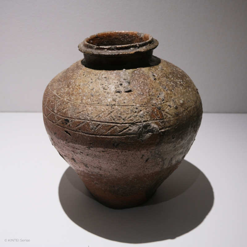 KINTEI Sense Keramik Galerie Shigaraki Keramik 15 Jhdt Tsubo im Bizen Museum