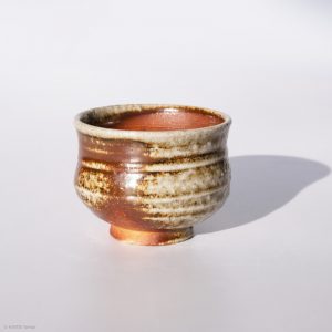 KINTEI Sense MANPU GAMA, Japan, Keramik, Zao-Yaki, Noborigama , Yakishime, Sake Schale, Ascheanflug Seitenansicht