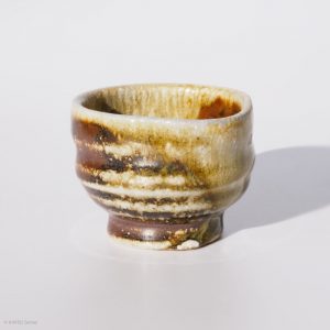 KINTEI Sense MANPU GAMA, Japan, Ceramics, Zao-Yaki, Anagama, Yakishime, Kintsugi, Sake Cup, free form, Natural ash deposit, Kintsugi - Profile left