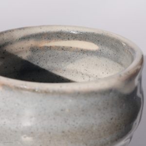 KINTEI Sense MANPU GAMA, Japan, Keramik, Zao-Yaki, Kohiki, Sake Schale, Profil detail