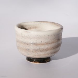 KINTEI Sense MANPU GAMA, Japan, Ceramics, Zao-Yaki, Kohiki, Sake Cup, Free Form, Profile side