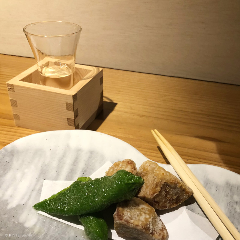 KINTEI Sense, Inspiration, Sake, Guinomi, Shuki, Shuhai, Tokkuri, Katakuchi, Sake Keramik, Geschichte und Sammler Tipps, Glas und Masu Holzschale