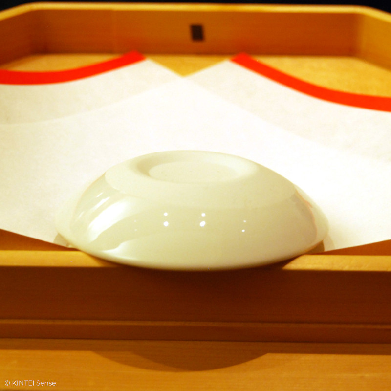 KINTEI Sense, Inspiration, Sake, Guinomi, Shuki, Shuhai, Tokkuri, Katakuchi, Sake Keramik, Geschichte und Sammler Tipps, Zeremonielle sake Schale